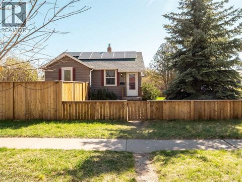 727 15 Street S Lethbridge AB T1J3A1