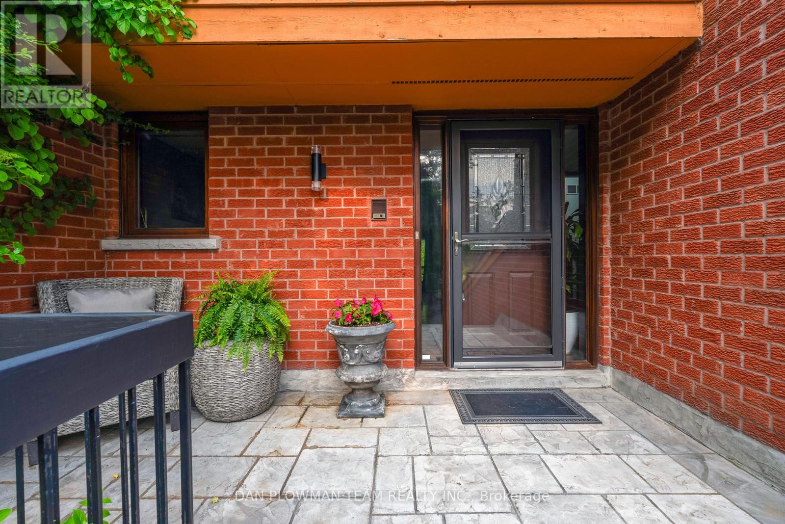5 SUMAC ROAD