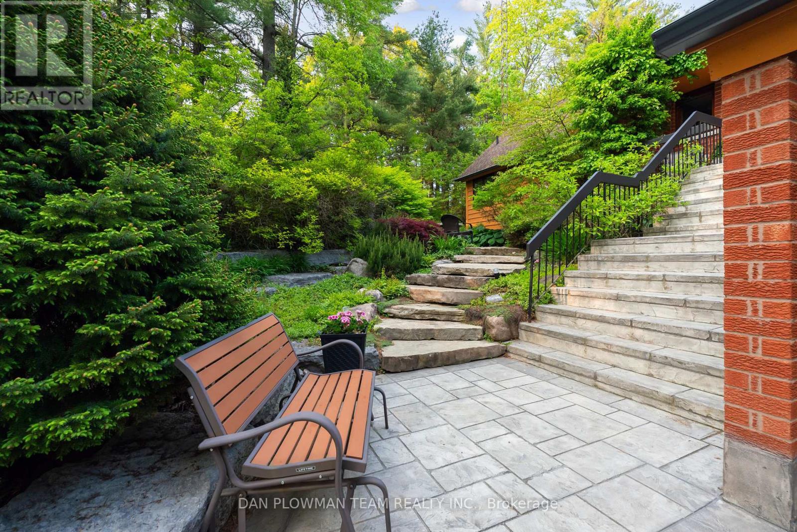 5 SUMAC ROAD