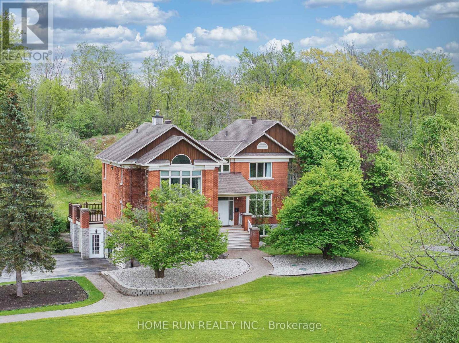 112 LOCHCARRON CRESCENT