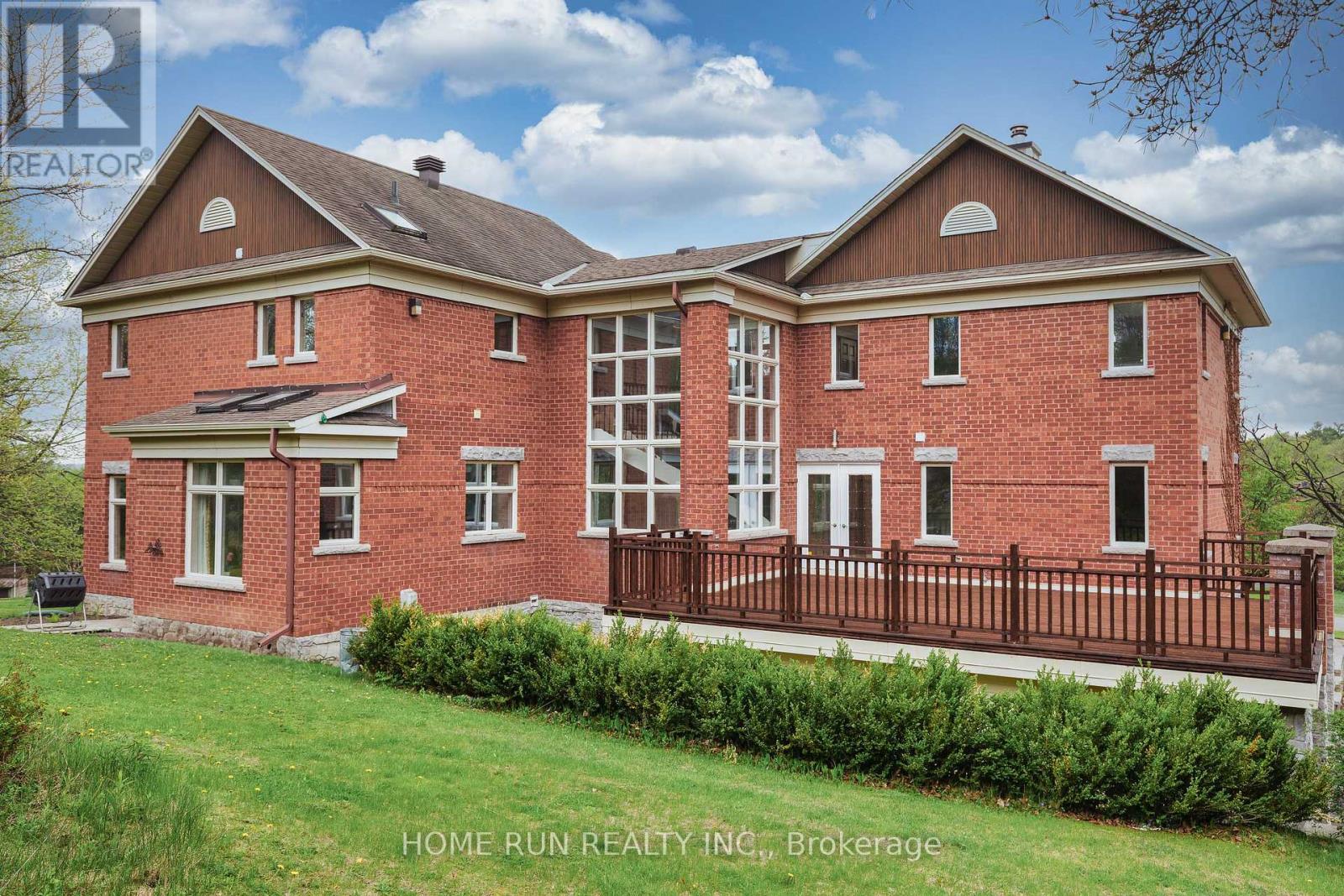 112 LOCHCARRON CRESCENT
