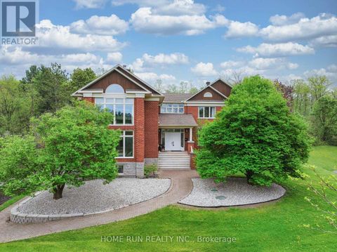 112 LOCHCARRON CRESCENT Ottawa ON K0A1L0