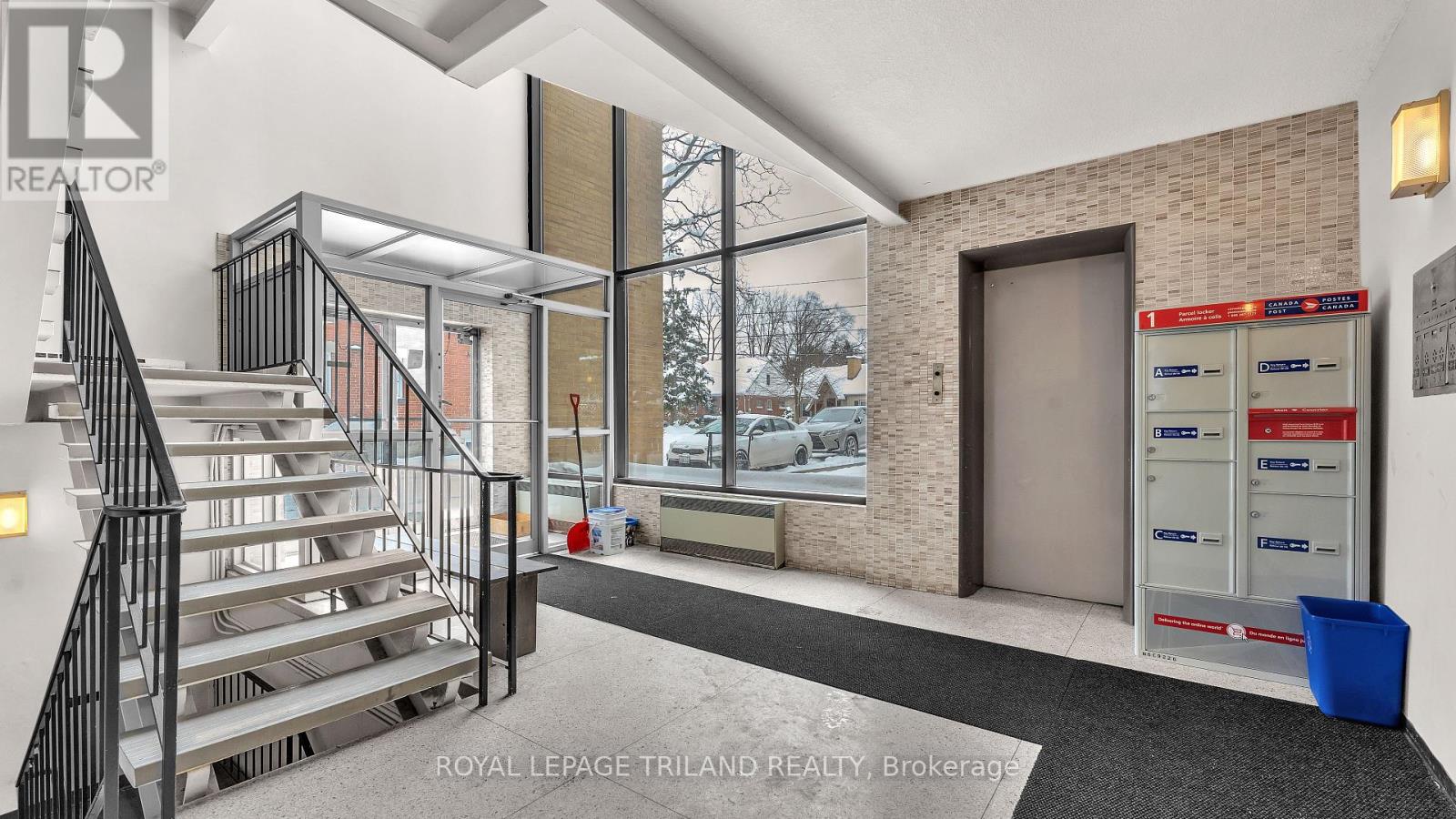 305 - 104 DEVONSHIRE AVENUE