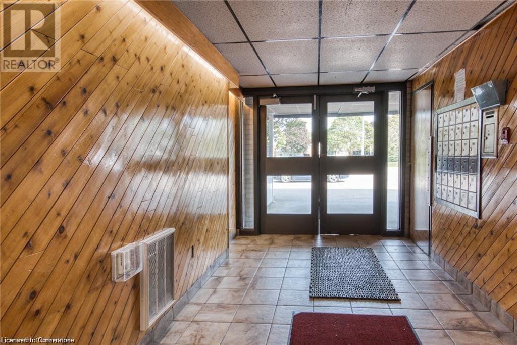 71 VANIER Drive Unit# 211