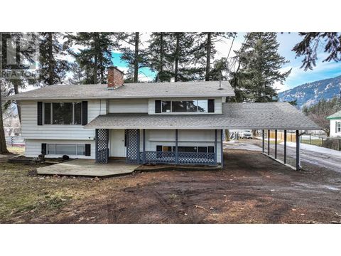 9742 Park Lane Lavington BC V1B3E5