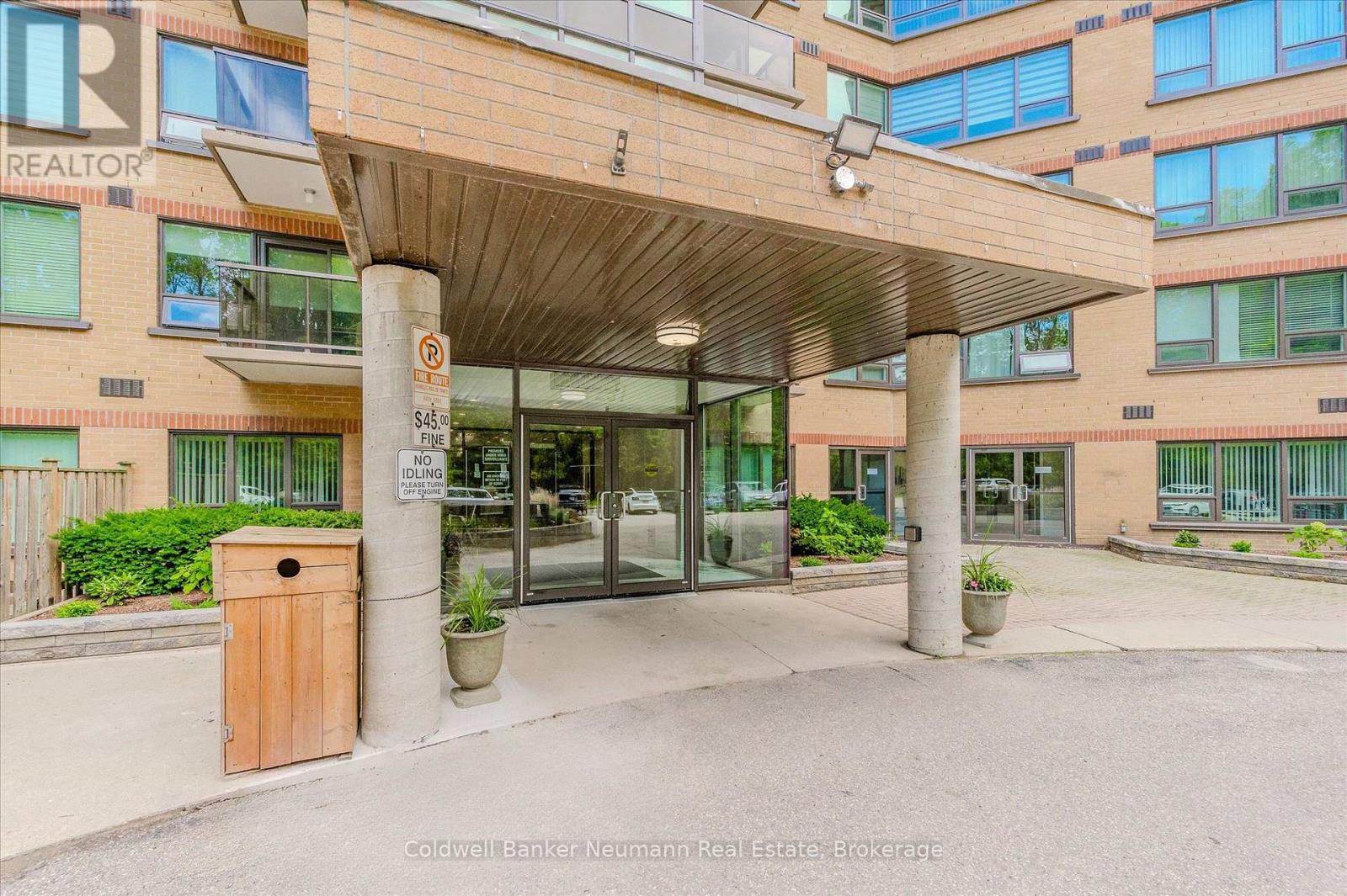 1106 - 237 KING STREET W
