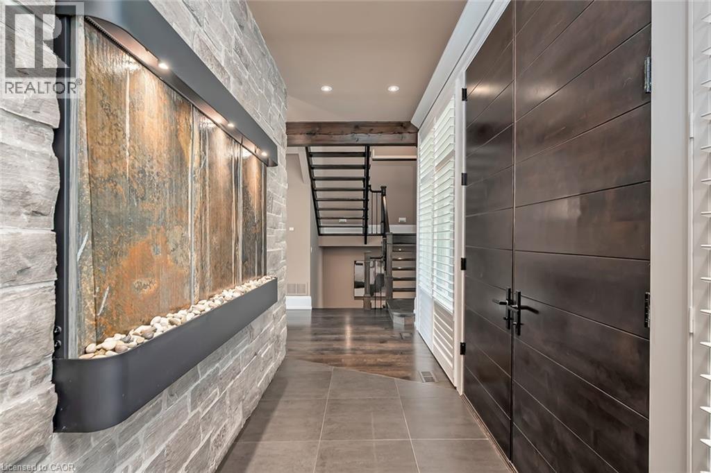 253 ROSSMORE Boulevard