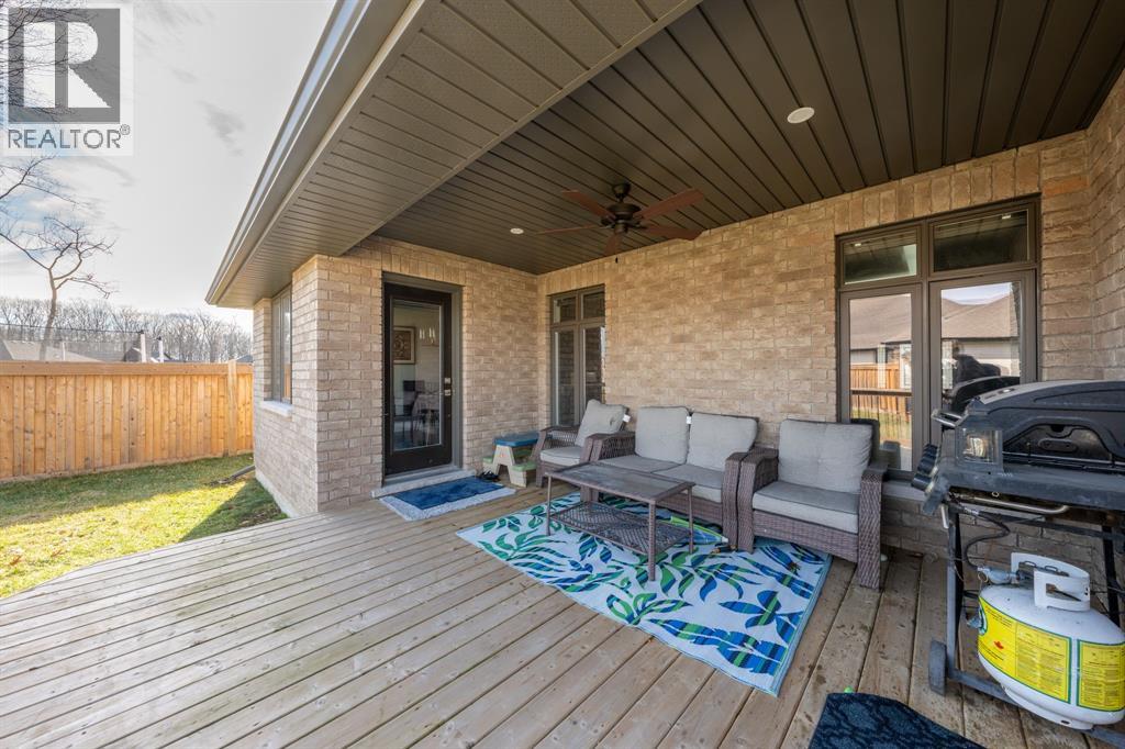 304 Timtam COURT