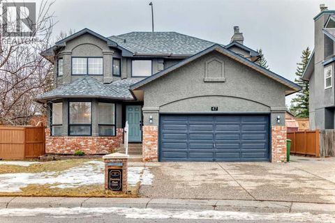 47 Canterbury Court SW Calgary AB T2W6C2