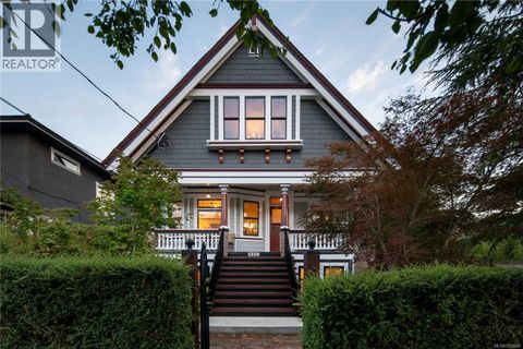 1215 Richardson St Victoria BC V8V3C9