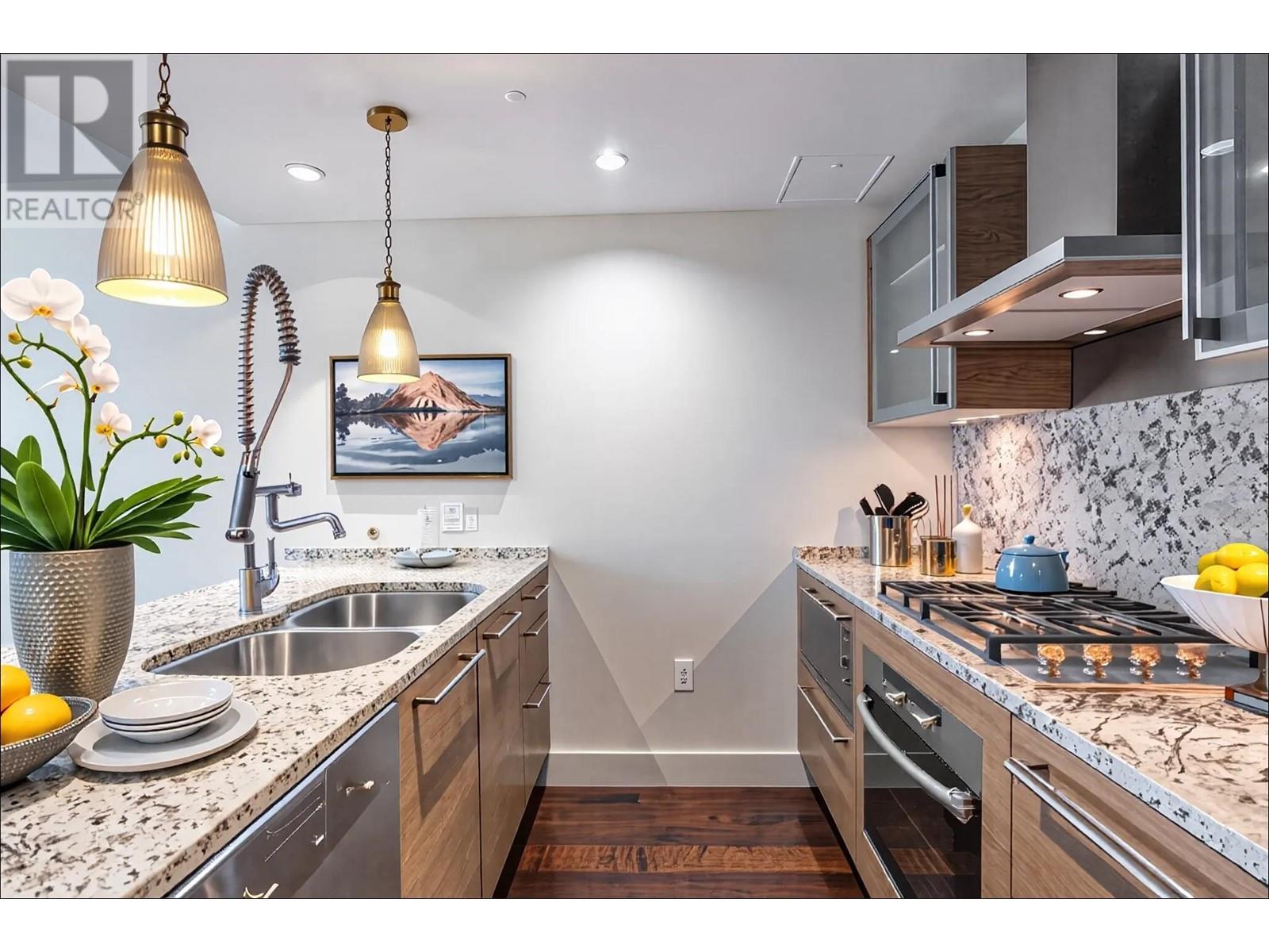 1903 1111 ALBERNI STREET