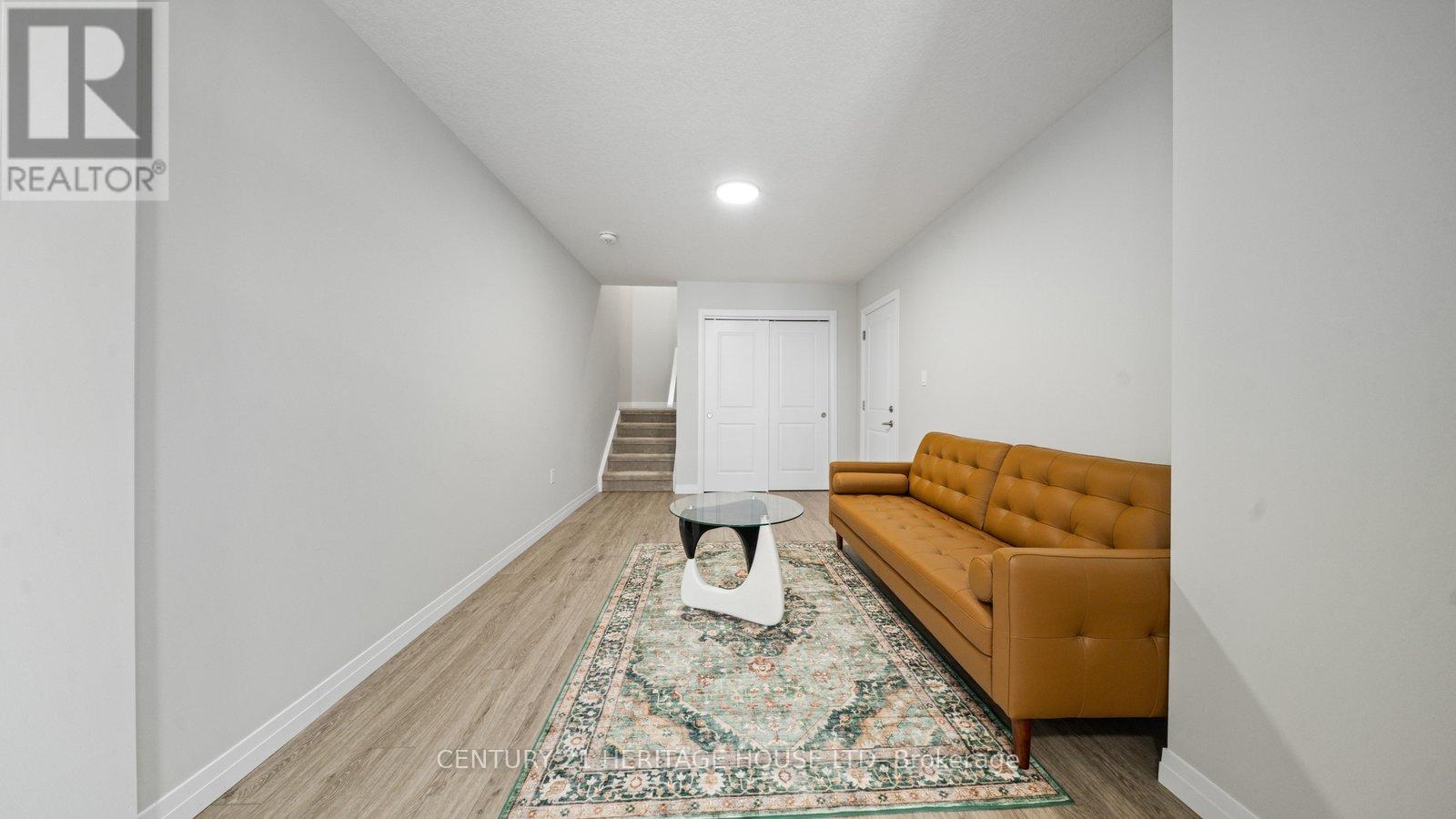 84 - 143 ELGIN STREET