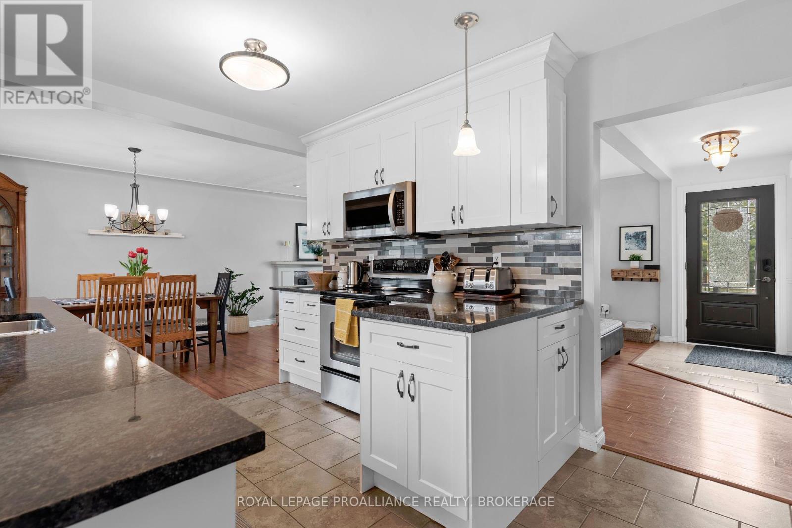 31 SHERWOOD AVENUE