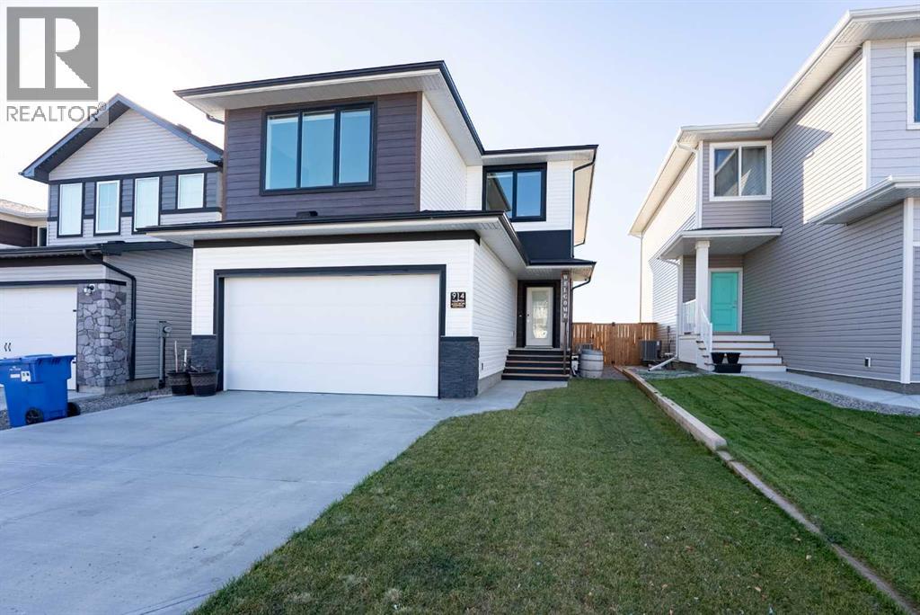 914 Miners Boulevard W