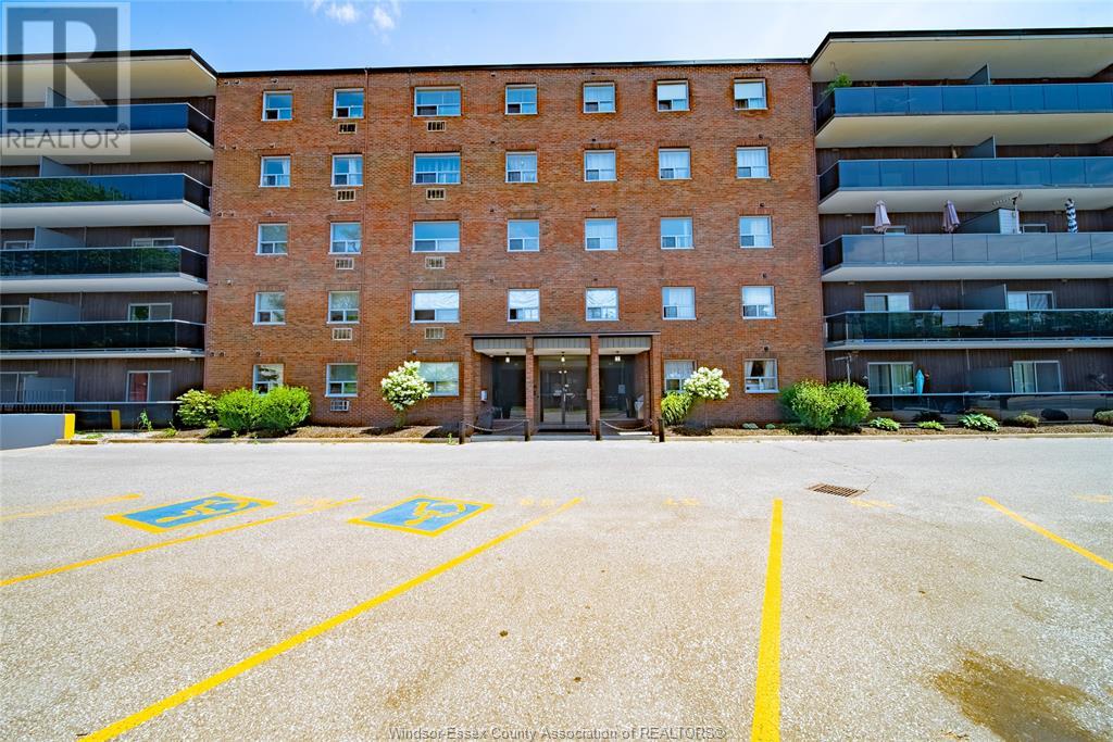 3905 RIVERSIDE DRIVE East Unit# 403