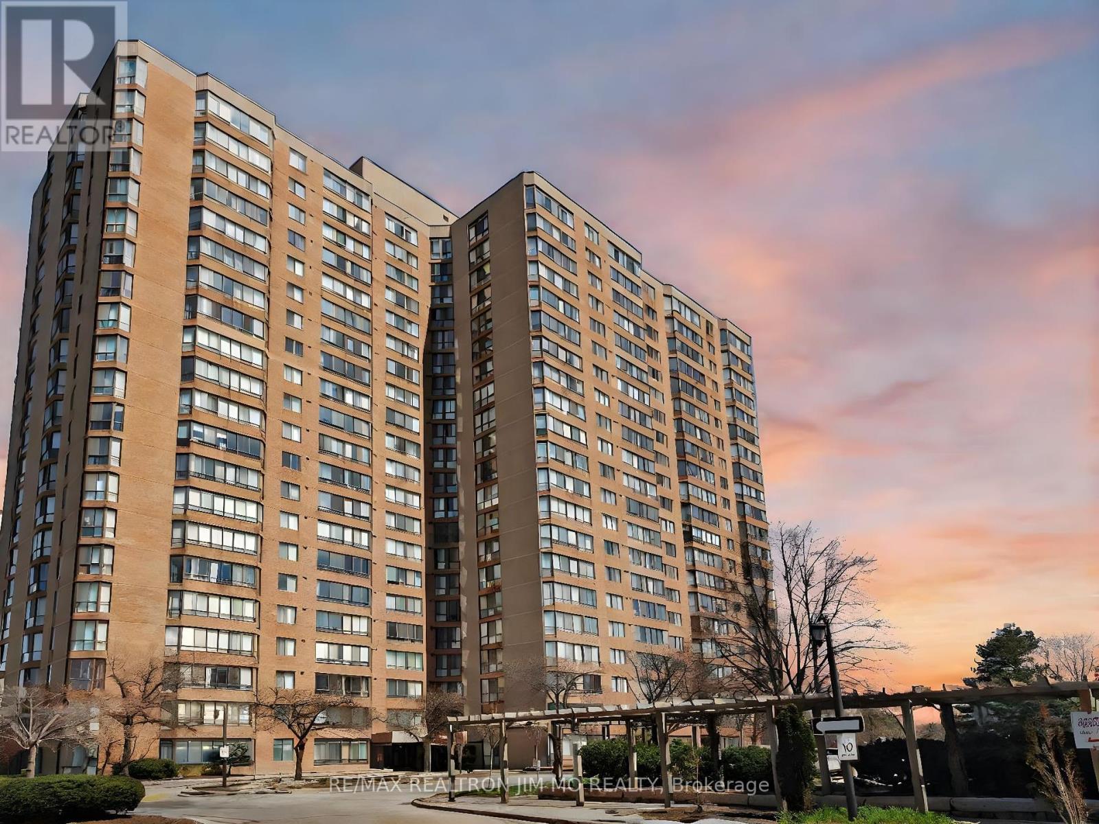 330 - 25 BAMBURGH CIRCLE