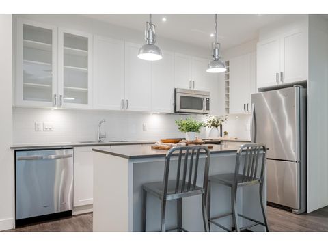 408 16388 64 AVENUE Surrey BC V3S6X6