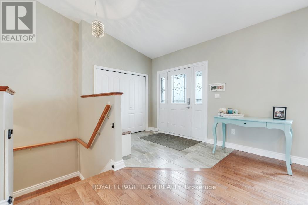 986 SOUTH GOWER DRIVE