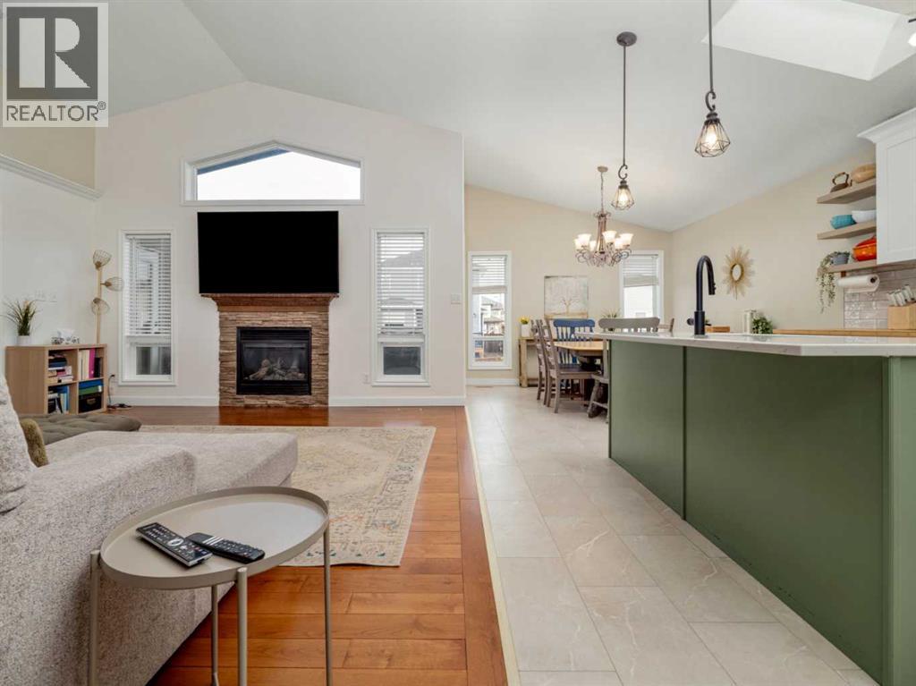 225 Couleecreek Manor S