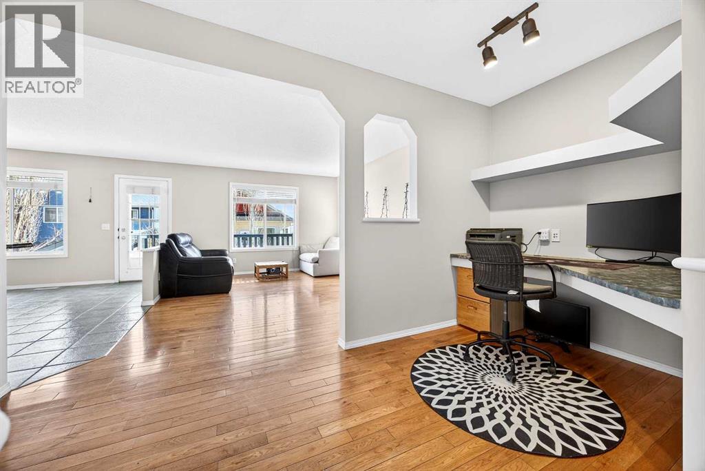 287 Panamount Drive NW