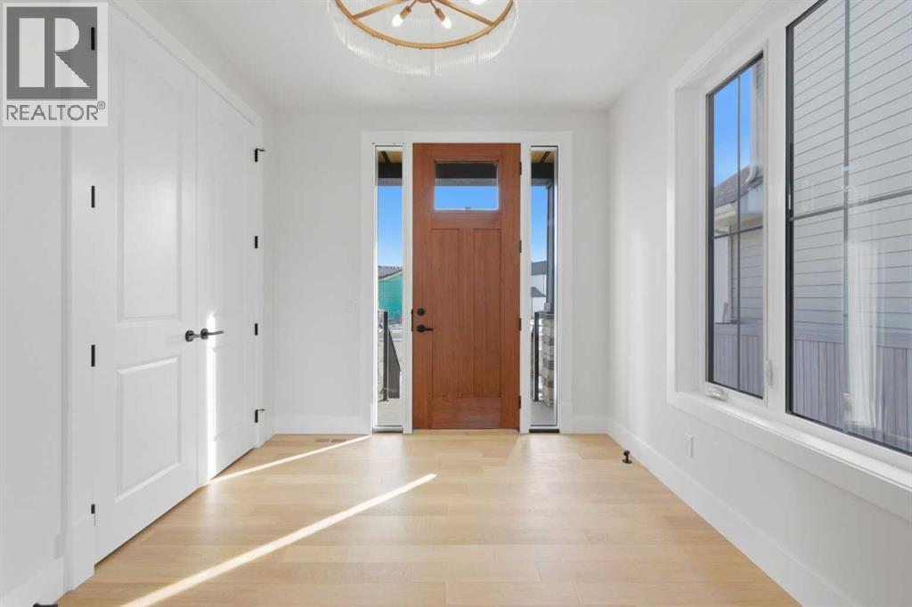 378 Bessborough Drive SW