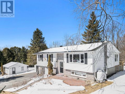 124 2ND AVENUE Drummond/North Elmsley ON K7C4K6