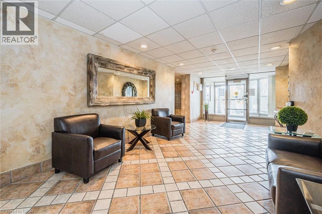 55 GREEN VALLEY Drive Unit# 1803