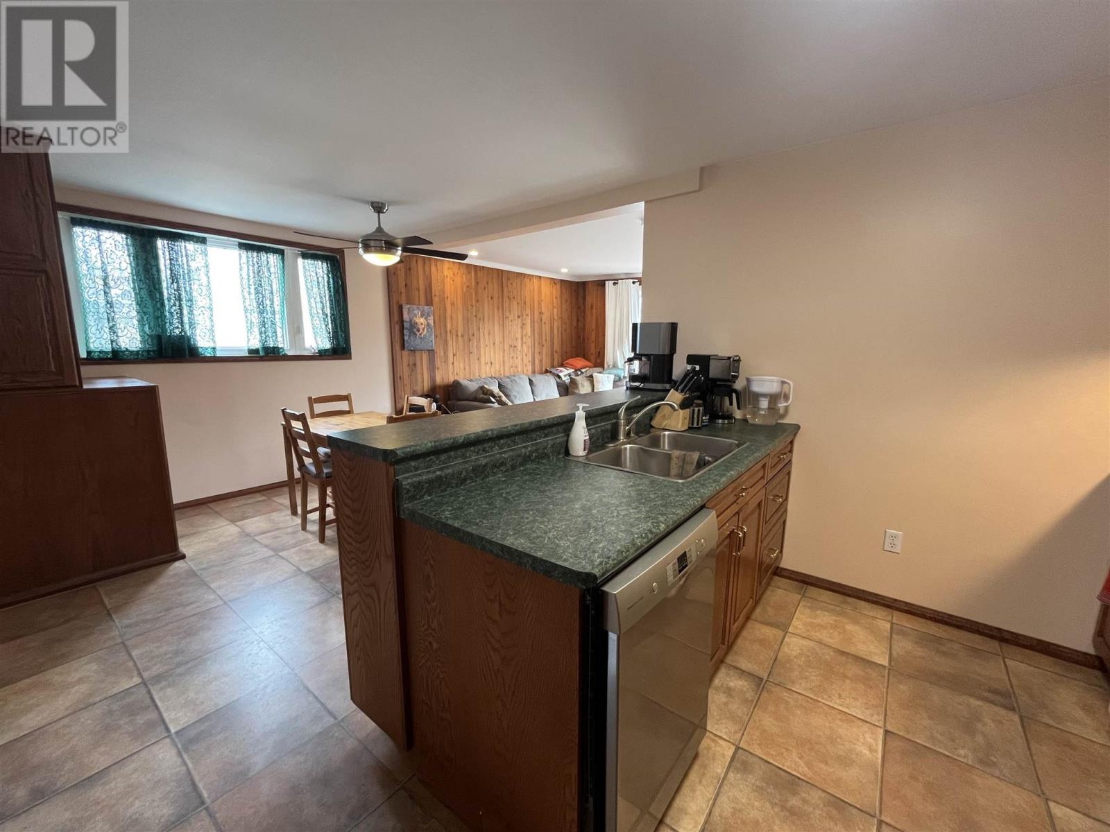 28 Rawn Road