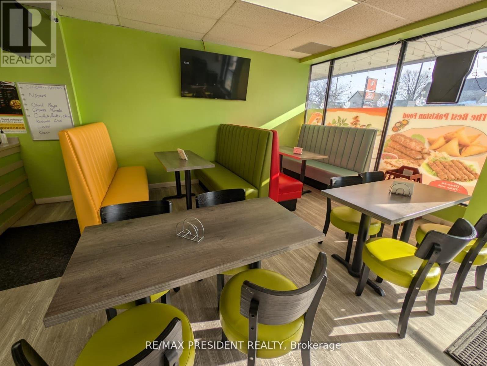 1086 COMMISSIONERS ROAD E