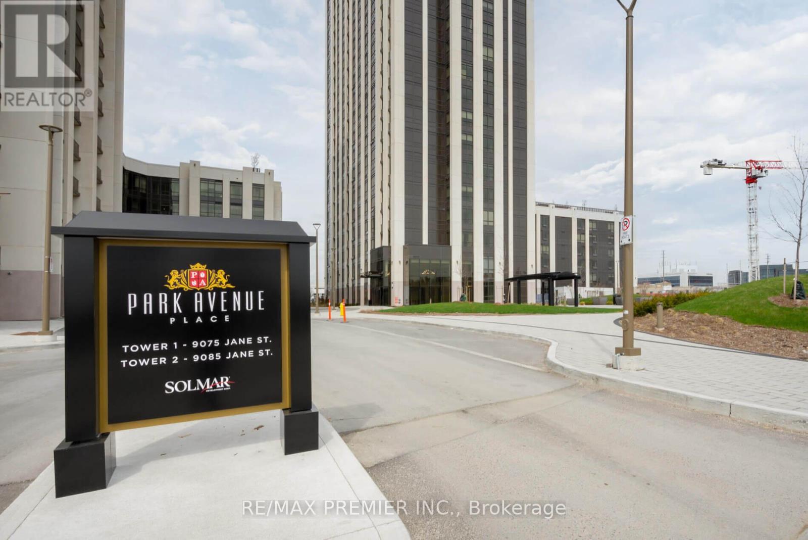 909 - 9085 JANE STREET