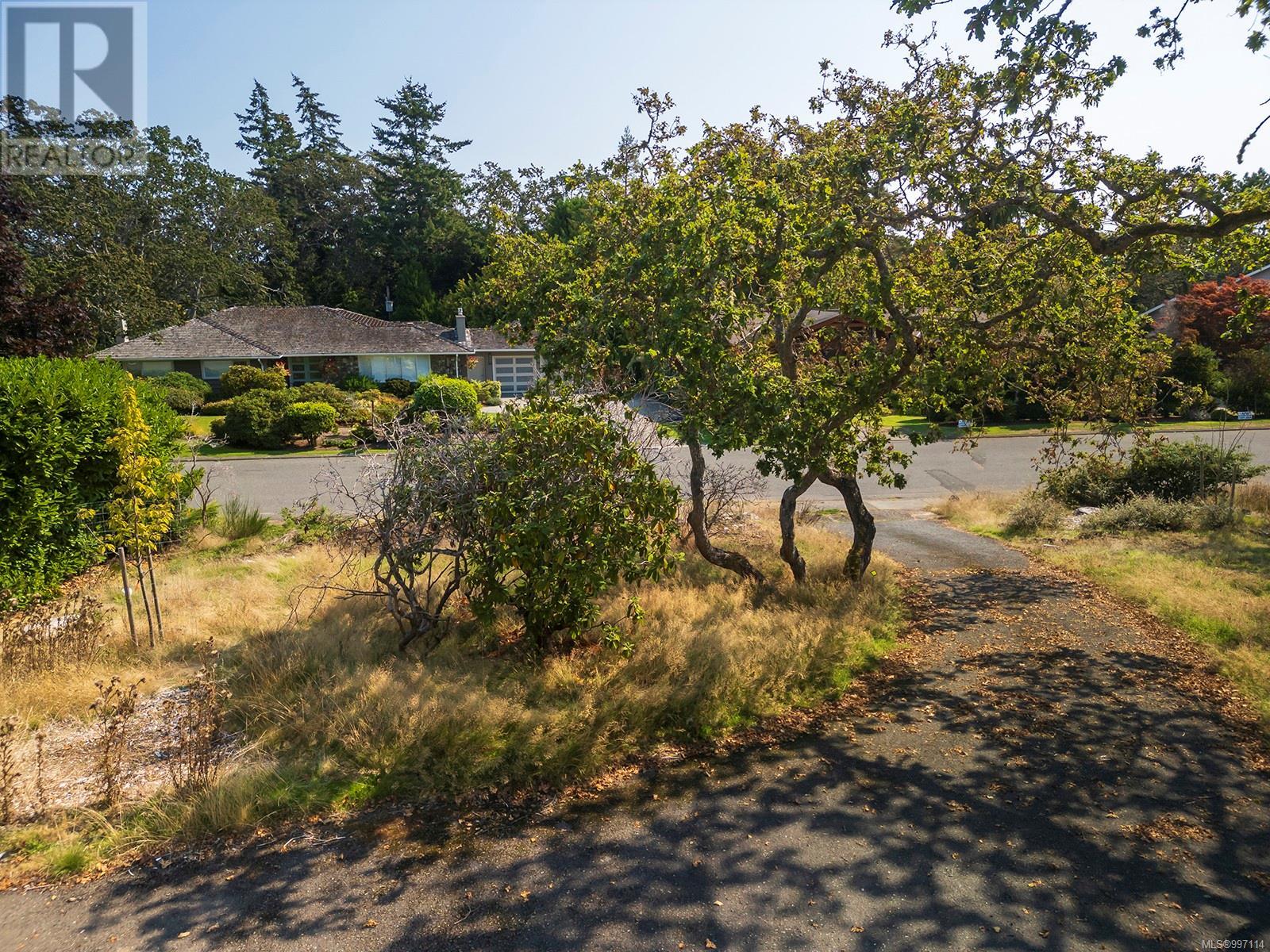 3240 Norfolk Rd