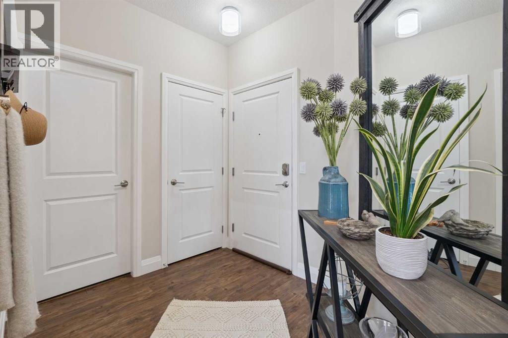 2410, 15 Sunset Square