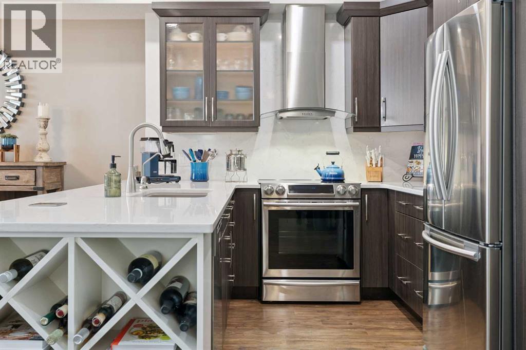 2410, 15 Sunset Square