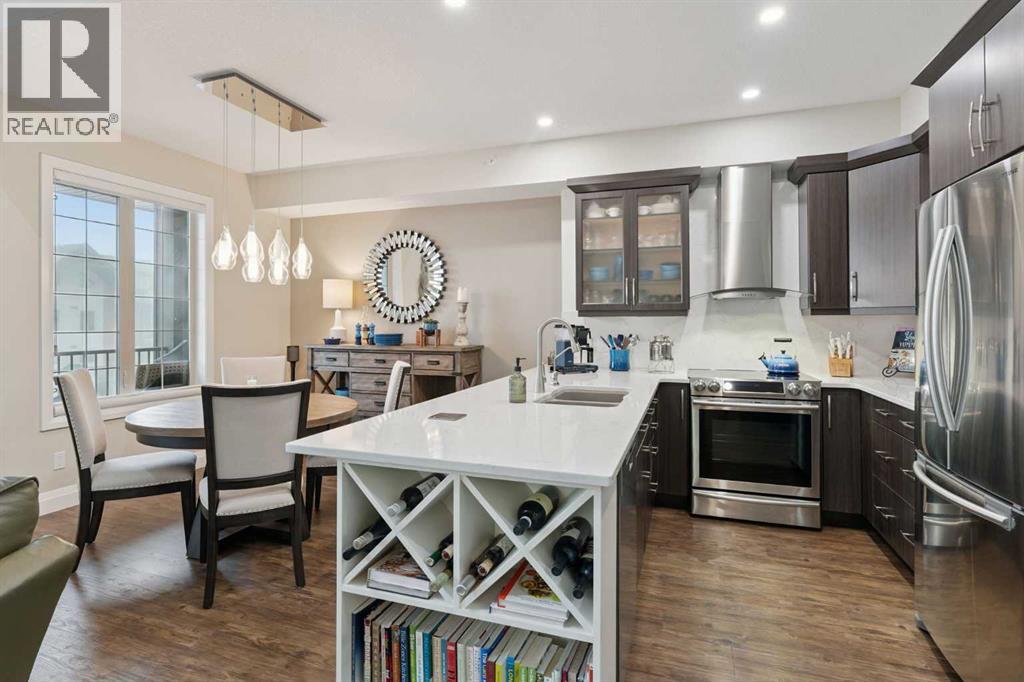 2410, 15 Sunset Square