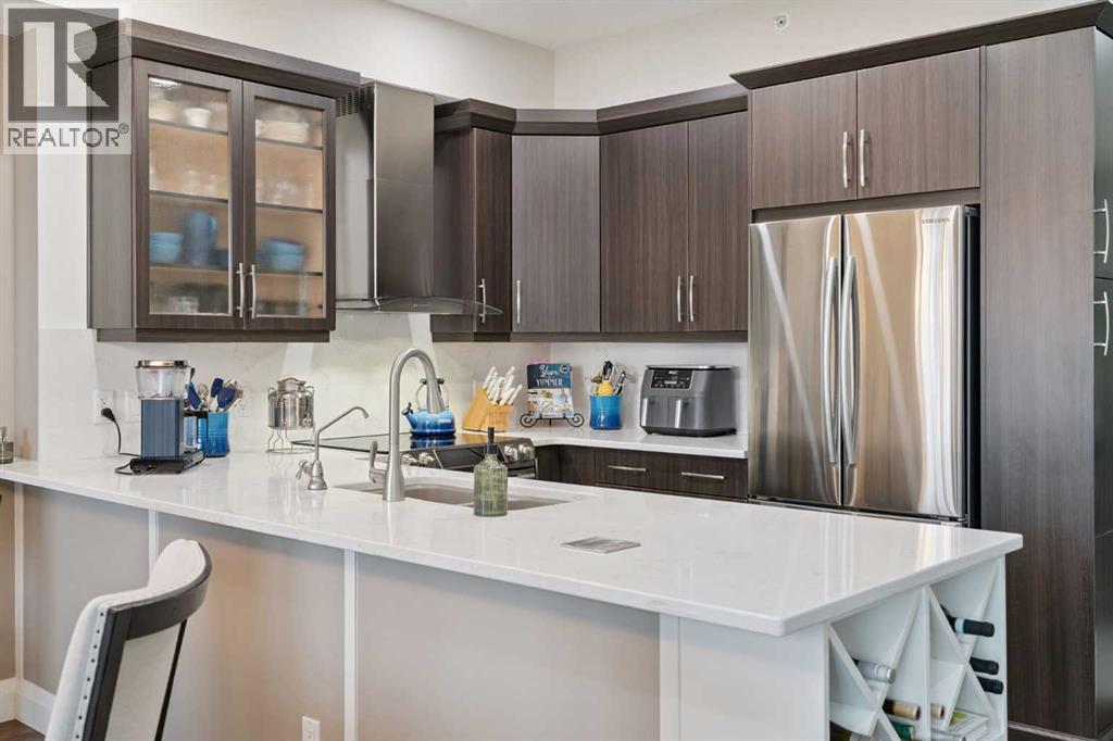 2410, 15 Sunset Square