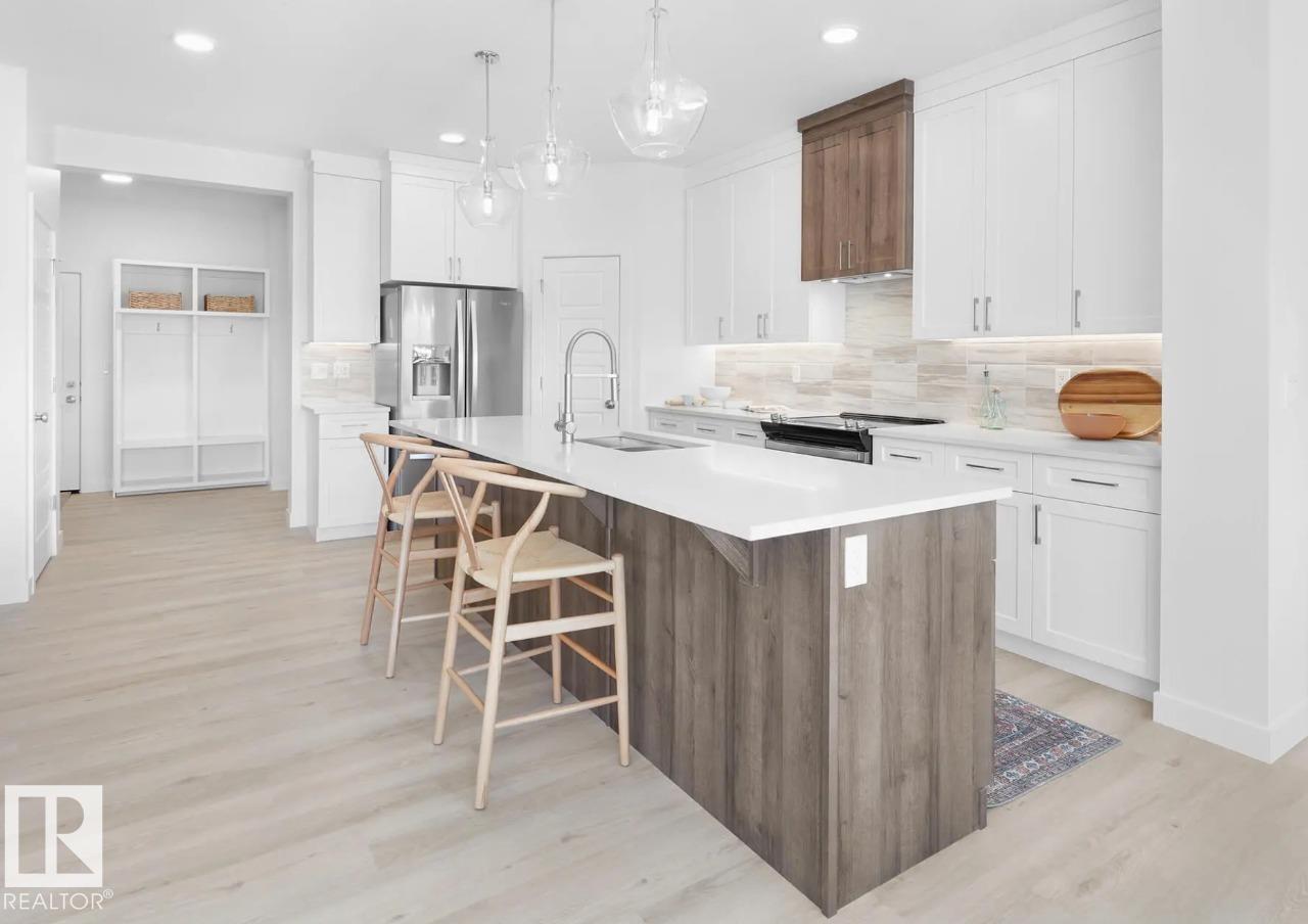 282 Lodge Pole PL