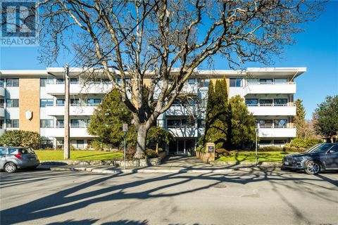208 2100 Granite St Oak Bay BC V8S3G7