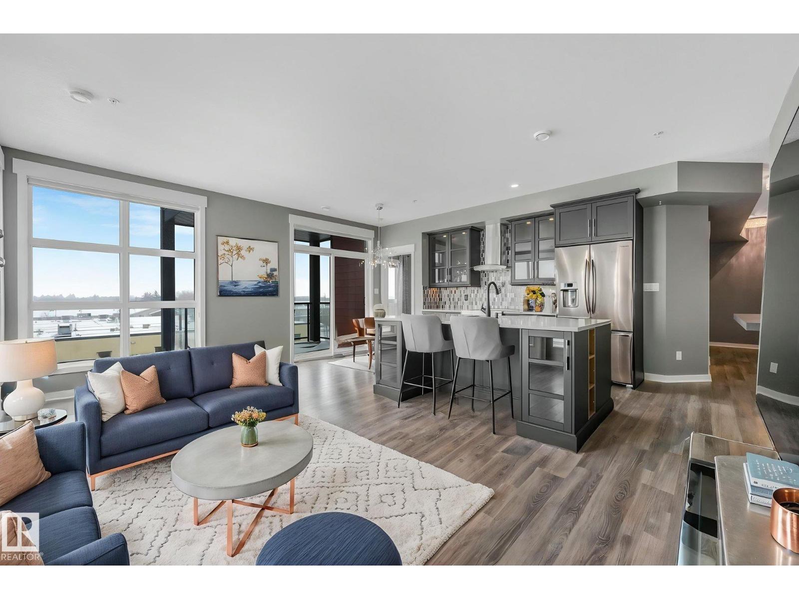 #412 10518 113 ST NW