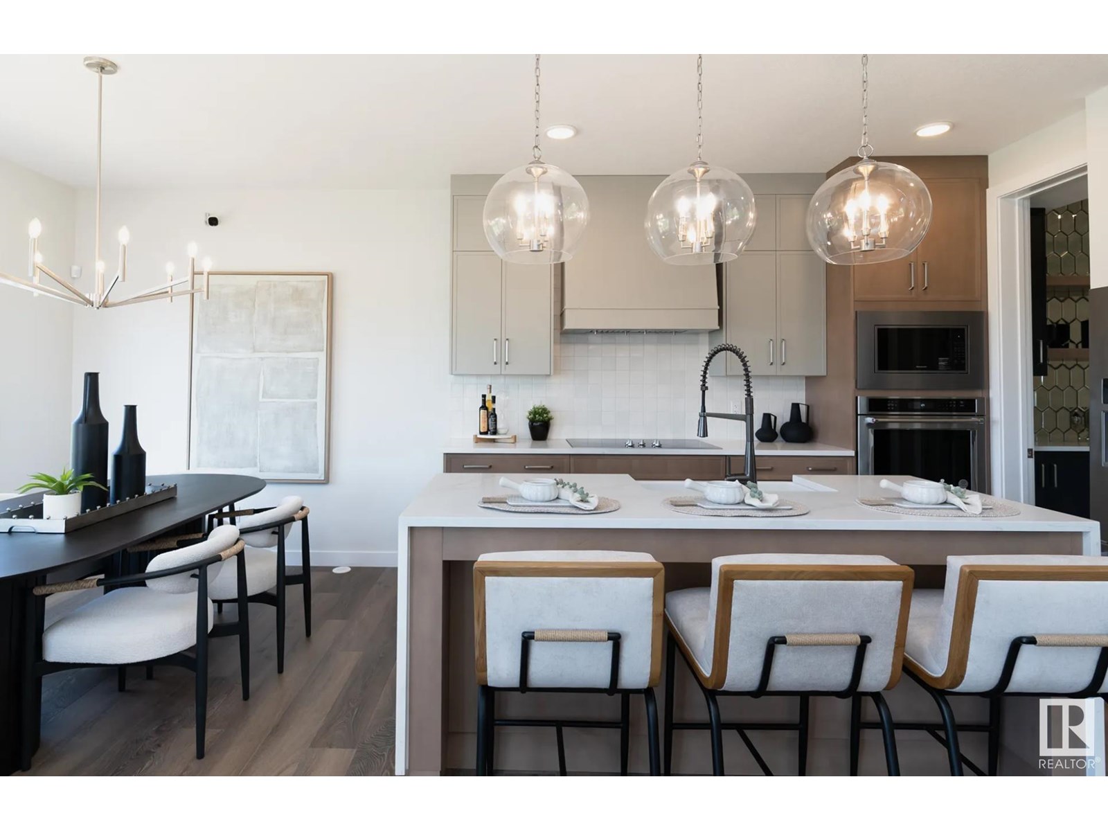 3026 DIXON LD SW