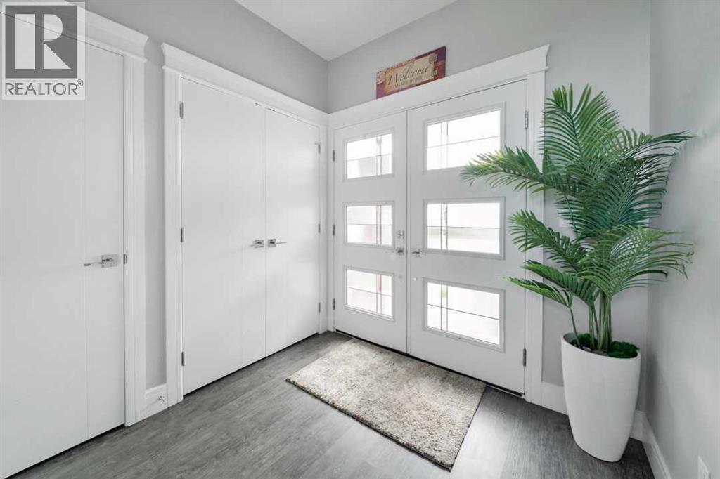 218 Prospect Drive E
