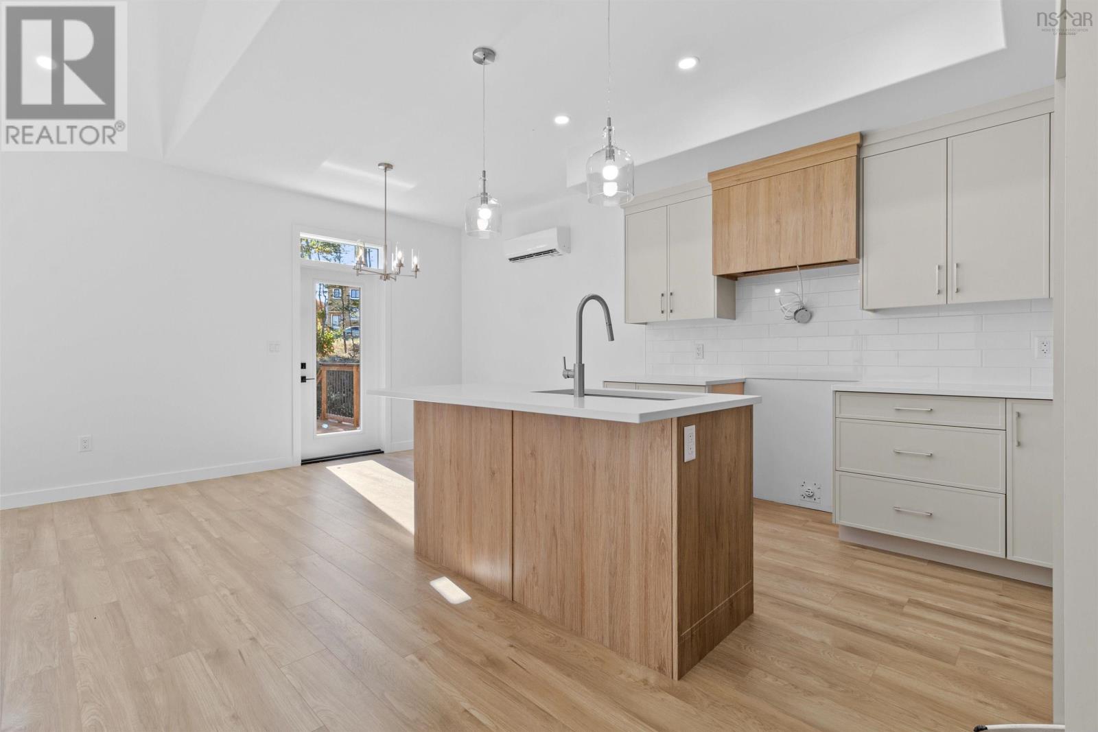 GW-40 57 Gardenia Way