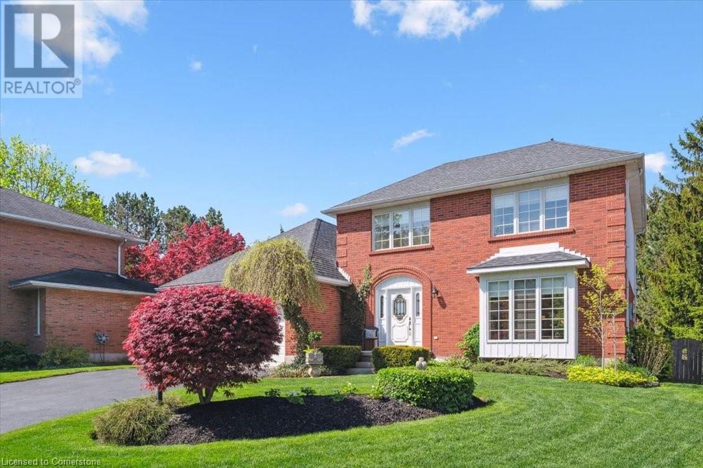 558 HEMINGWAY Place