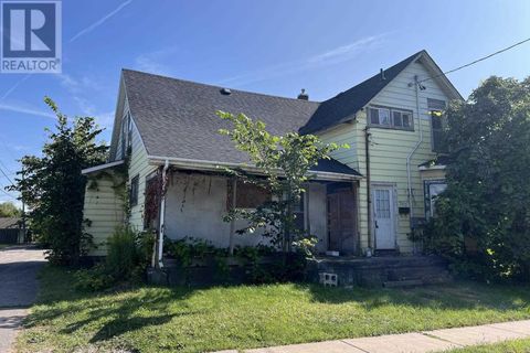 327 Douglas ST Sault Ste. Marie ON P6C1R9