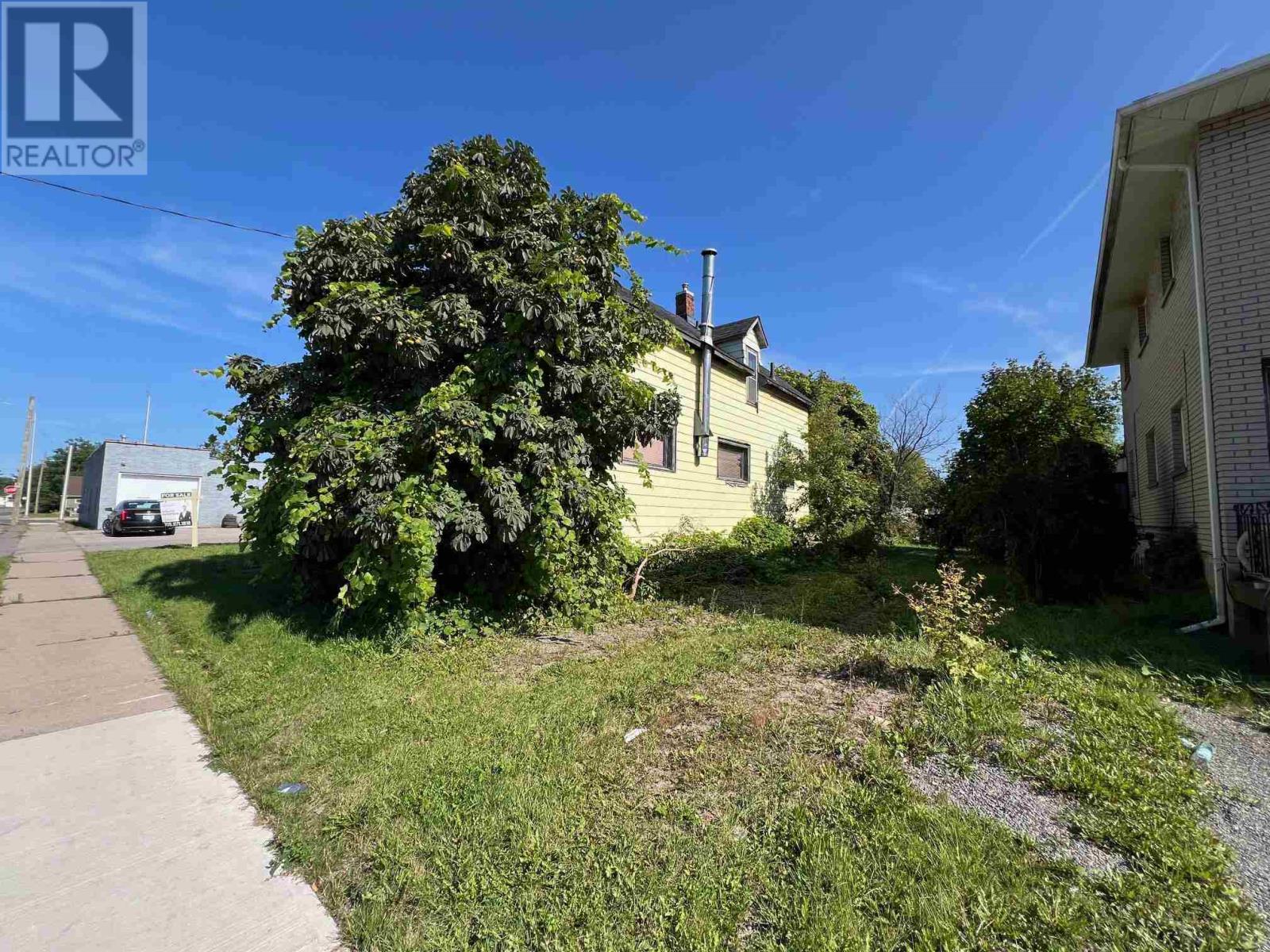 Homes for Sale Sault Ste. Marie 327 Douglas ST