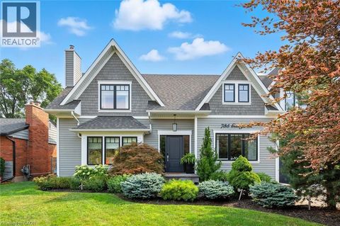 735 GEORGE Street Burlington ON L7R2V8