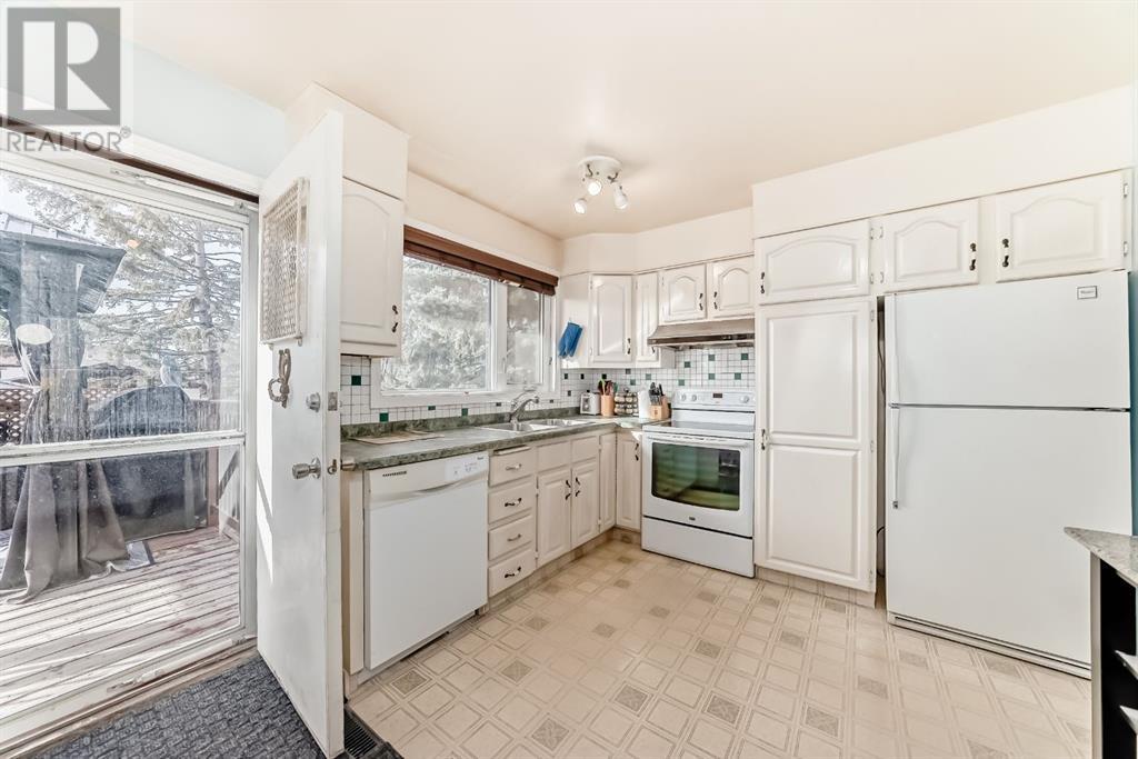 115 Rundleview Drive NE