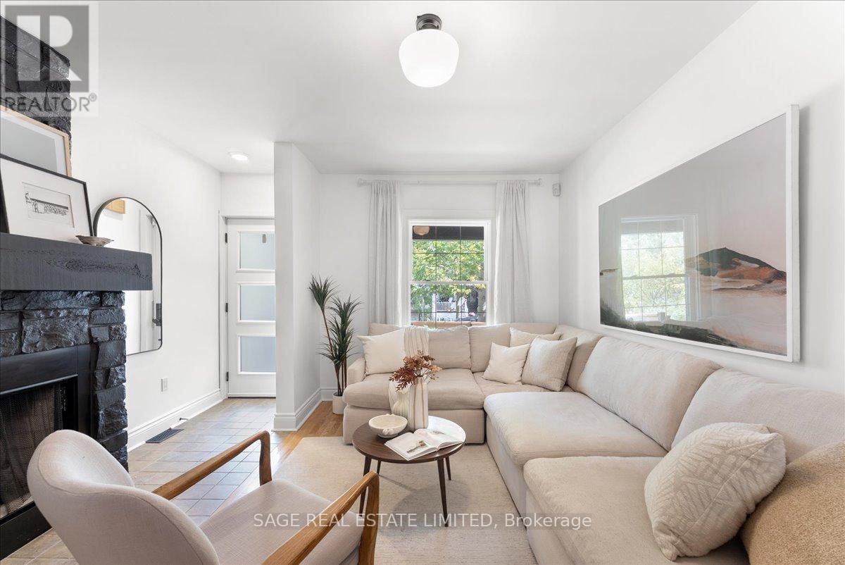 28 PICKERING STREET