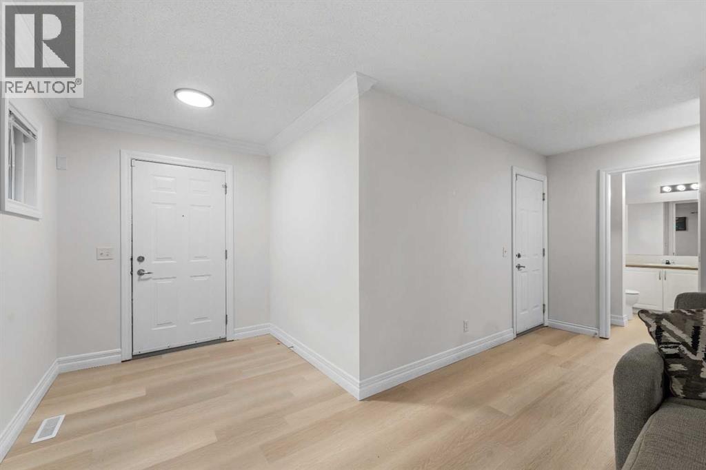 27 Cedarwood Lane SW