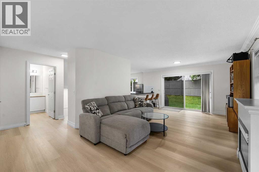 27 Cedarwood Lane SW