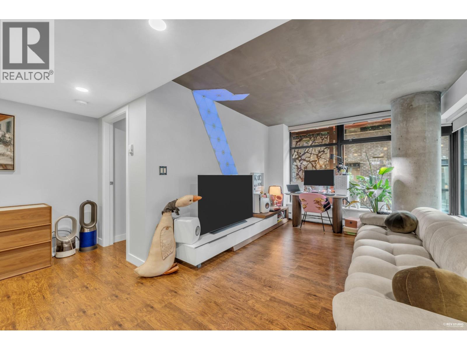 605 128 W CORDOVA STREET